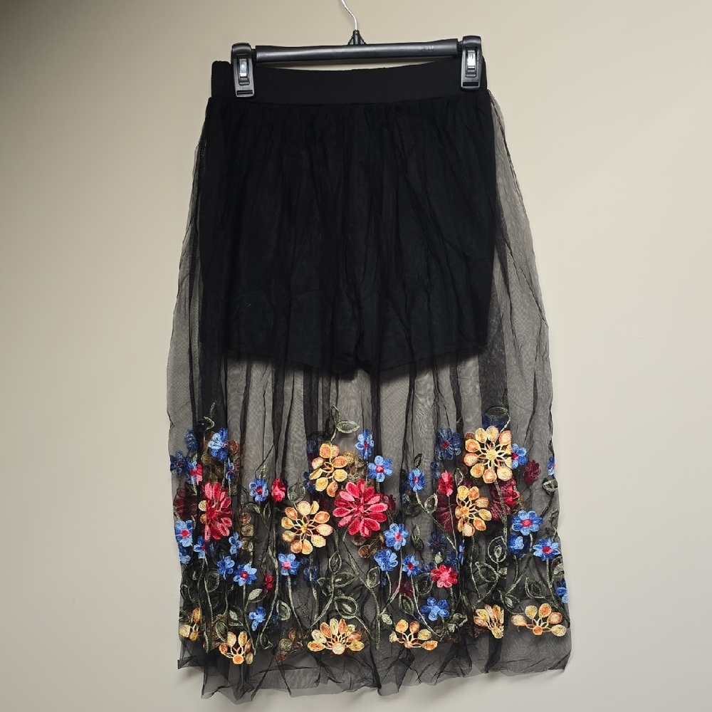 SHEIN Black Skirt with Colorful Floral Embroidery